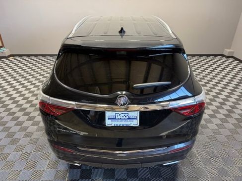 Used 2024 Buick Enclave Premium image 10