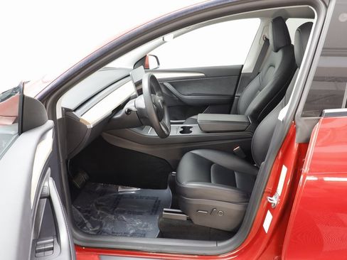 Used 2023 Tesla Model Y Long Range image 6