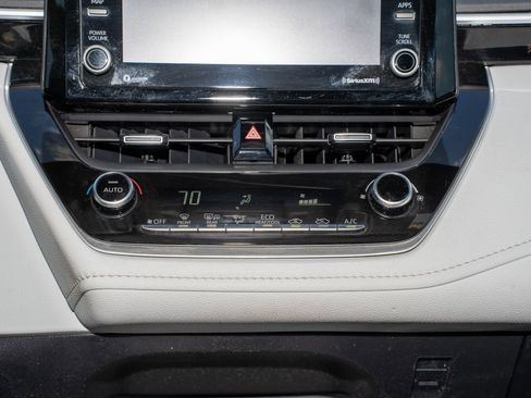 Used 2022 Toyota Corolla SE image 22