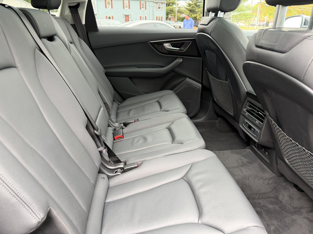 Used 2023 Audi Q7 2.0T Premium w/ Convenience Package AWD/4WD image 25