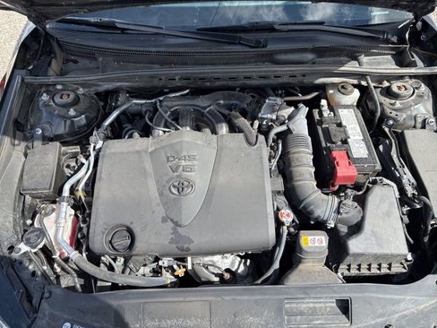 Used 2024 Toyota Camry XSE w/ Navigation Package image 21