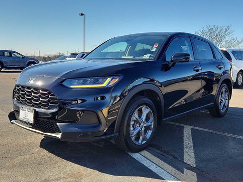 Certified 2026 Honda HR-V LX image 3