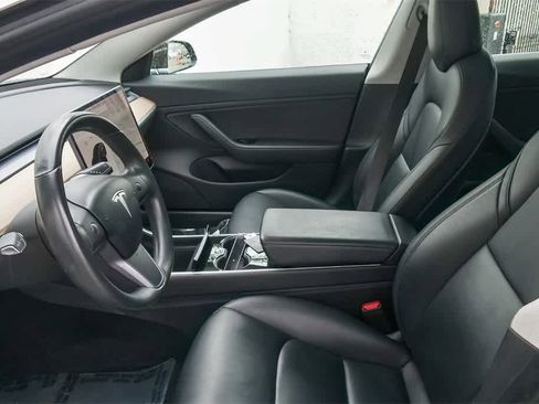 Used 2018 Tesla Model 3 Long Range image 17