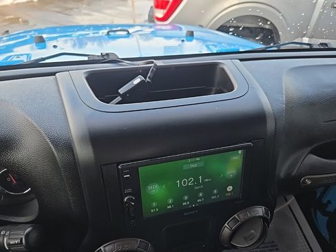 Used 2018 Jeep Wrangler Sport image 50