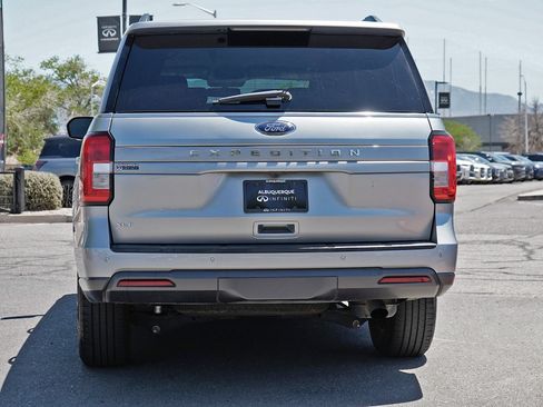 Used 2024 Ford Expedition XLT AWD/4WD image 7
