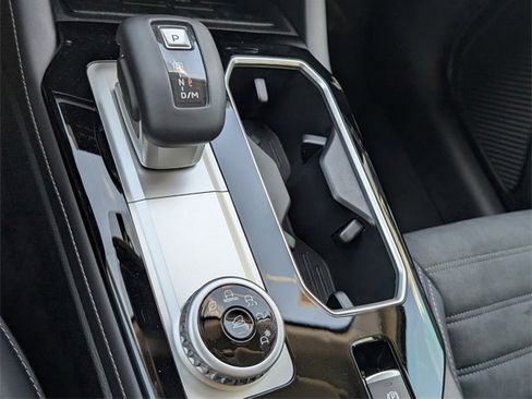 New 2025 Mitsubishi Outlander SE image 22