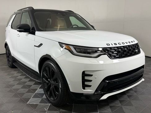 New 2026 Land Rover Discovery Dynamic SE image 10