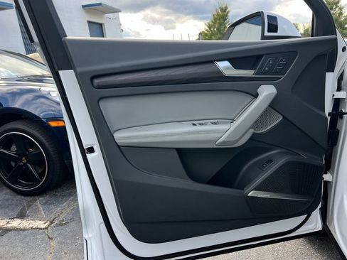 Used 2019 Audi Q5 Prestige w/ Prestige Package AWD/4WD image 10