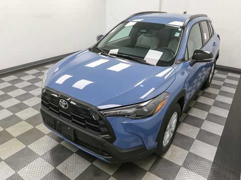 New 2026 Toyota Corolla Cross LE AWD/4WD image 6