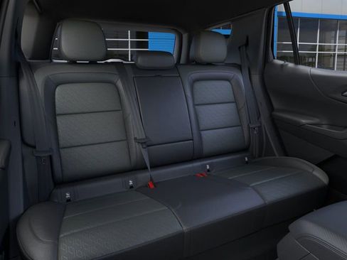 New 2026 Chevrolet Equinox LT w/ Convenience Package II FWD image 17