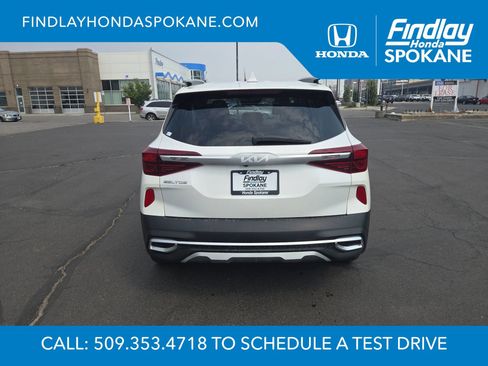 Used 2023 Kia Seltos S w/ Navigation Package AWD/4WD image 4