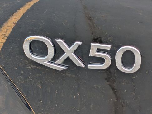 Used 2025 INFINITI QX50 Pure AWD/4WD image 29
