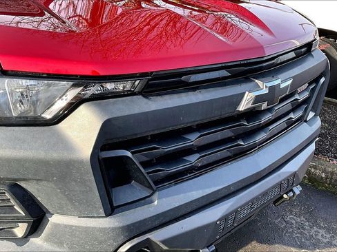 Used 2023 Chevrolet Colorado Trail Boss AWD/4WD image 32