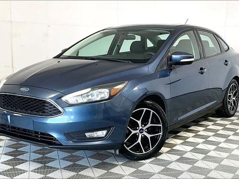 Used 2018 Ford Focus SEL image 2