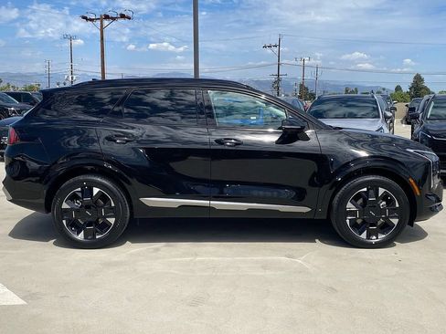 New 2026 Kia Sportage SX Prestige AWD/4WD image 2
