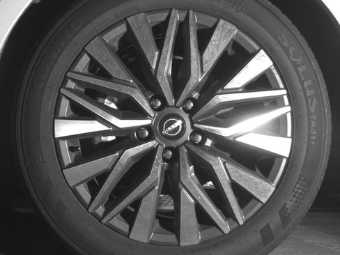 Used 2025 Nissan Altima 2.5 SV image 12