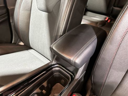 Used 2024 Jeep Compass Trailhawk image 21