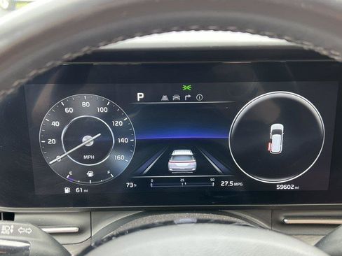 Used 2023 Kia Carnival SX FWD image 17