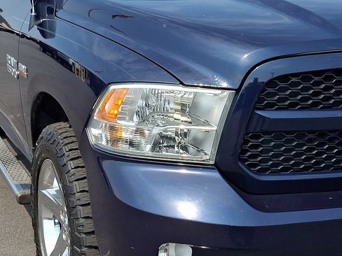 Used 2014 RAM 1500 Express AWD/4WD image 9