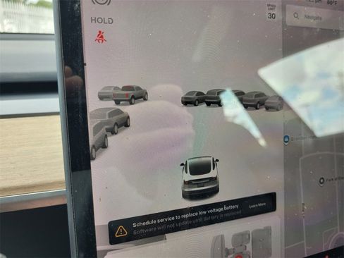 Used 2020 Tesla Model 3 Standard Range image 33