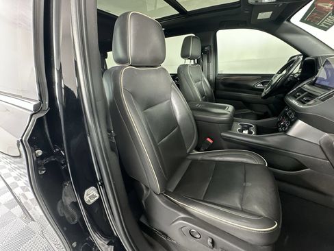Used 2021 Chevrolet Tahoe Premier w/ Premium Package RWD image 26