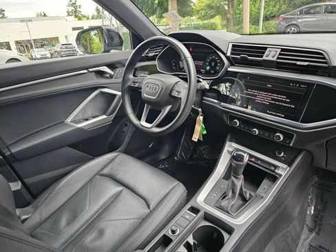Used 2025 Audi Q3 2.0T Premium AWD/4WD image 10