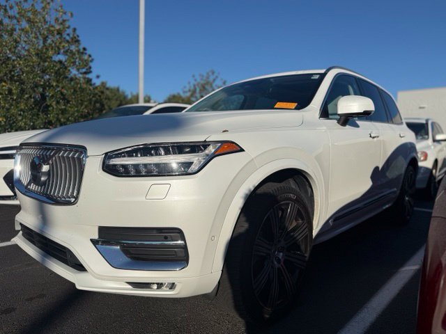 Used 2021 Volvo XC90 T6 Inscription w/ Protection Package Premier AWD/4WD image 2