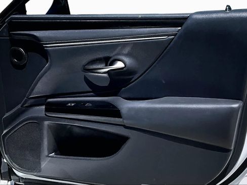 Used 2024 Lexus ES 350 w/ Premium Package FWD image 27