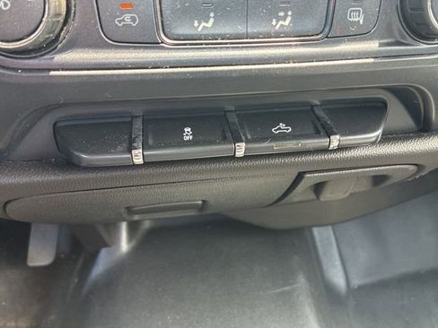 Used 2017 GMC Sierra 1500 2WD Regular Cab image 14