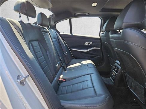 Used 2020 BMW 330i Sedan w/ Driving Assistance Package RWD image 19