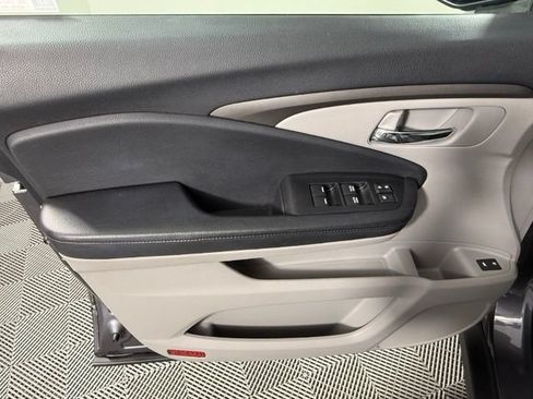 Used 2018 Honda Pilot EX-L image 15