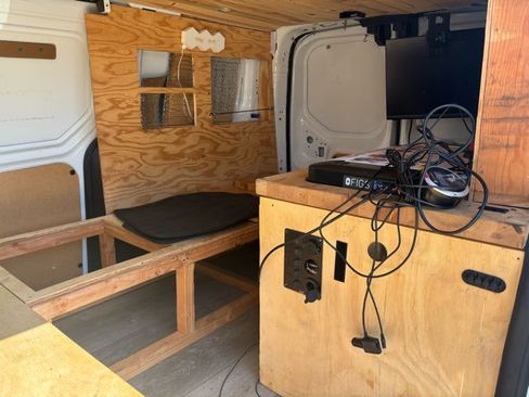 Used 2016 Ford Transit Connect XLT image 11