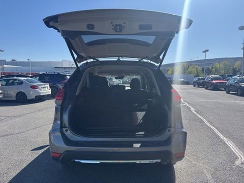 Used 2020 Nissan Rogue SV AWD/4WD image 10