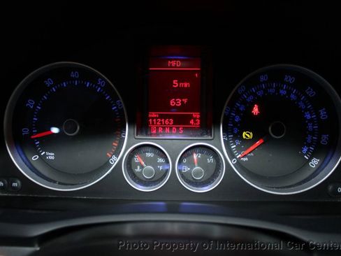 Used 2009 Volkswagen GTI 4-Door image 18