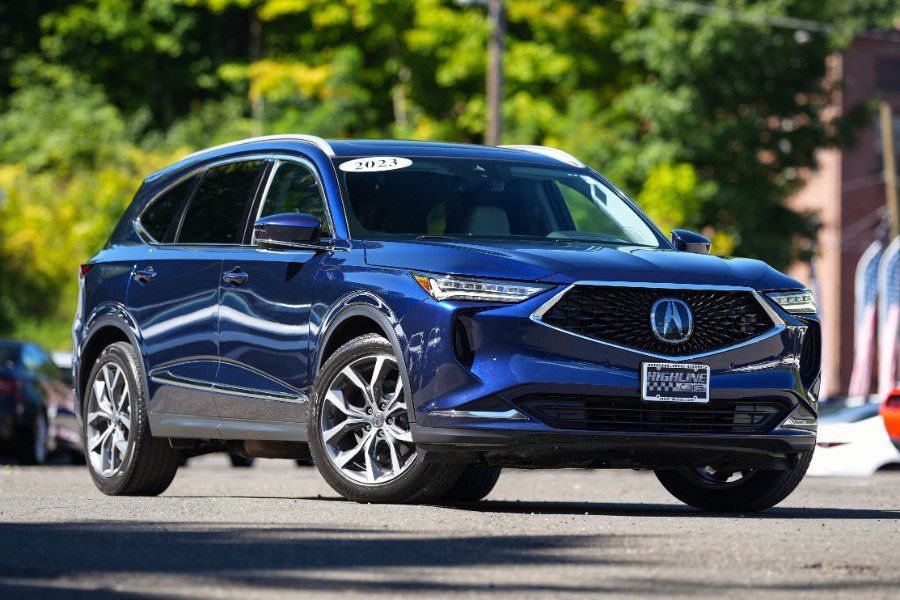 Used 2023 Acura MDX w/ Technology Package AWD/4WD image 2