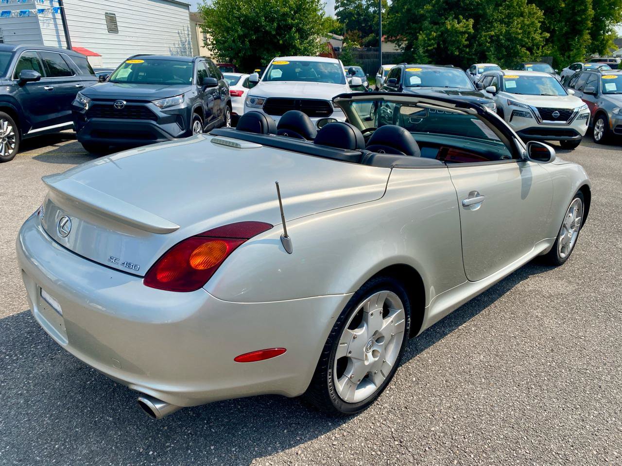 Used 2004 Lexus SC 430 Convertible RWD image 13