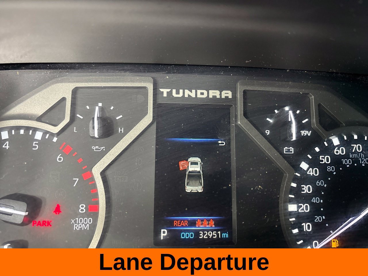 Used 2024 Toyota Tundra SR5 w/ SR5 Convenience Package AWD/4WD image 16