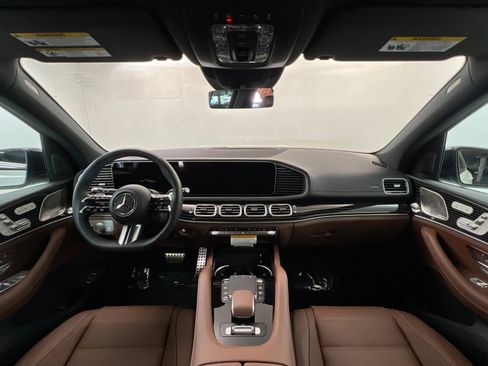 New 2026 Mercedes-Benz GLS 450 4MATIC image 9