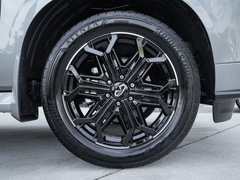 Certified 2026 INFINITI QX80 4WD w/ Sport Exterior Package image 26