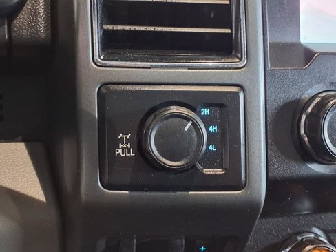 Used 2021 Ford F250 XLT w/ XLT Value Package image 23