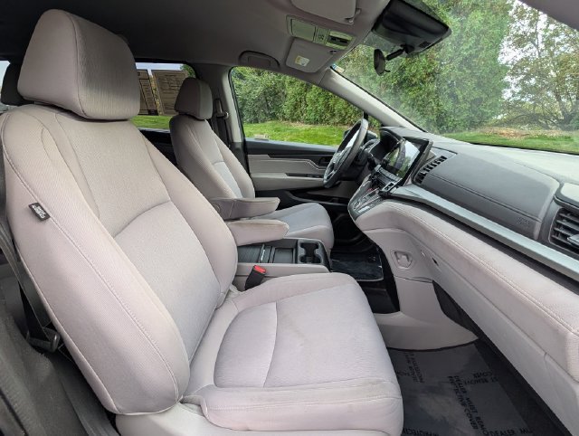 Used 2018 Honda Odyssey EX image 12