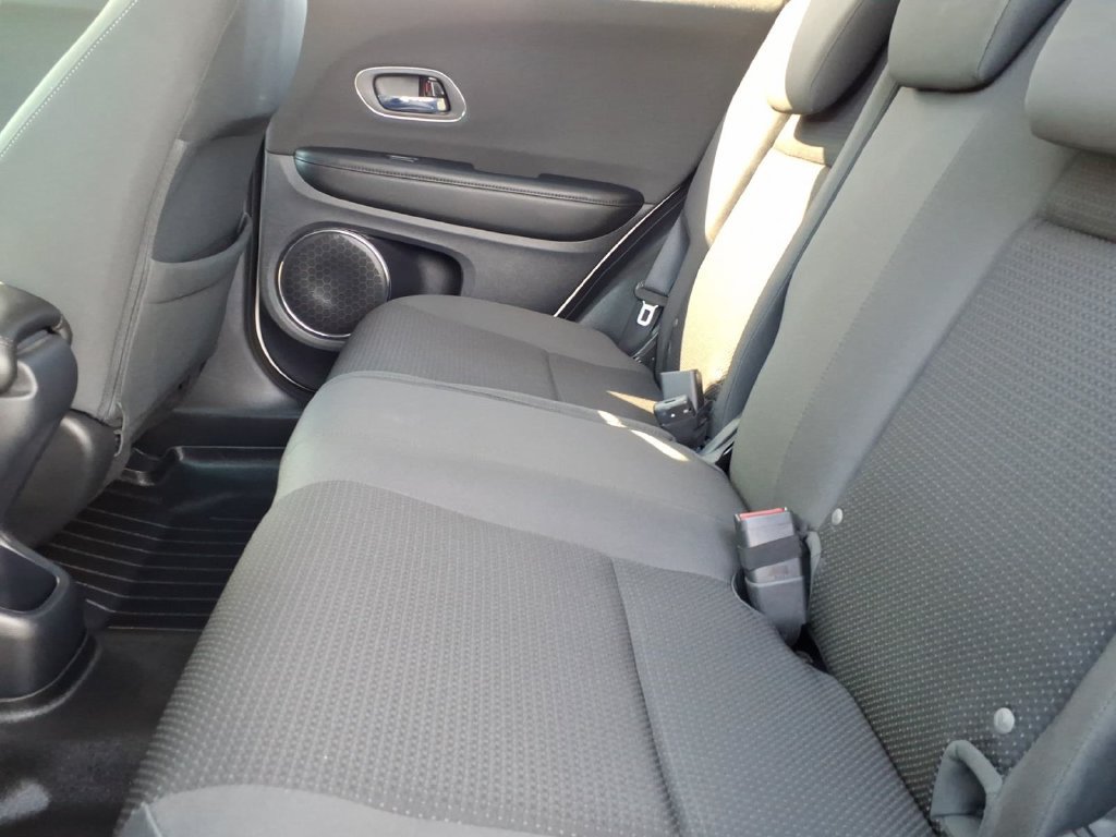 Used 2021 Honda HR-V EX image 17