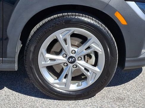 Used 2023 Hyundai Kona SEL AWD/4WD image 11