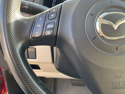 Used 2010 MAZDA MAZDA5 Sport FWD image 13