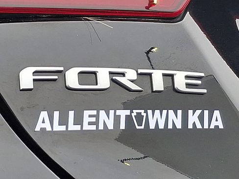 Certified 2023 Kia Forte LXS w/ LXS Technology Package image 29