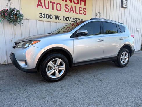 Used 2013 Toyota RAV4 XLE FWD image 9