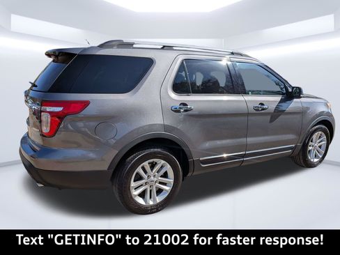 Used 2014 Ford Explorer XLT w/ Equipment Group 202A image 3