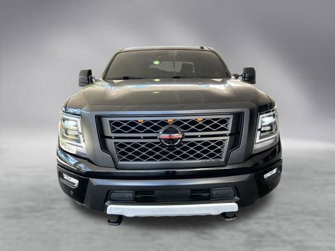 Used 2021 Nissan Titan PRO-4X w/ Pro-4x Convenience Package AWD/4WD image 13
