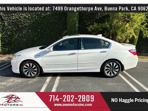Used 2015 Honda Accord Touring image 10