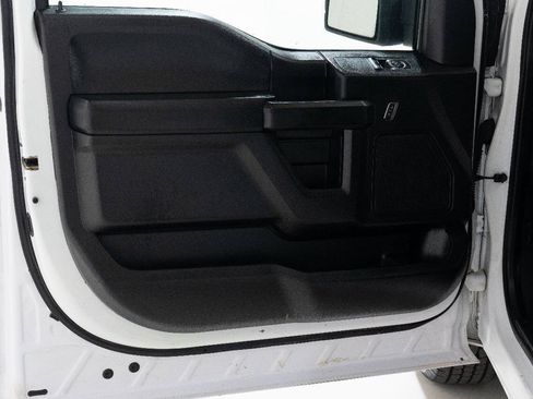 Used 2016 Ford F150 XL w/ Equipment Group 101A Mid RWD image 24
